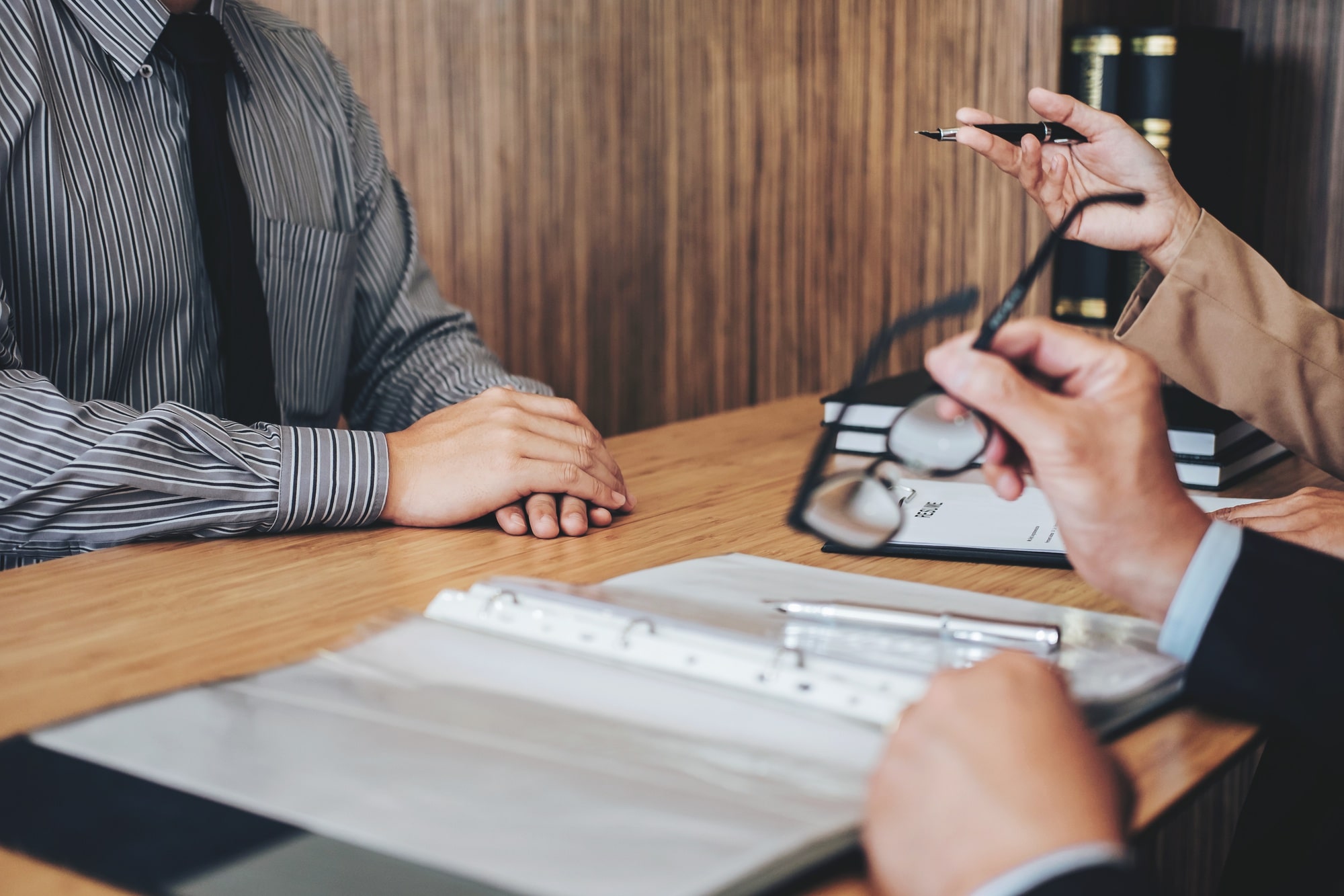 continental entlassungen anwalt